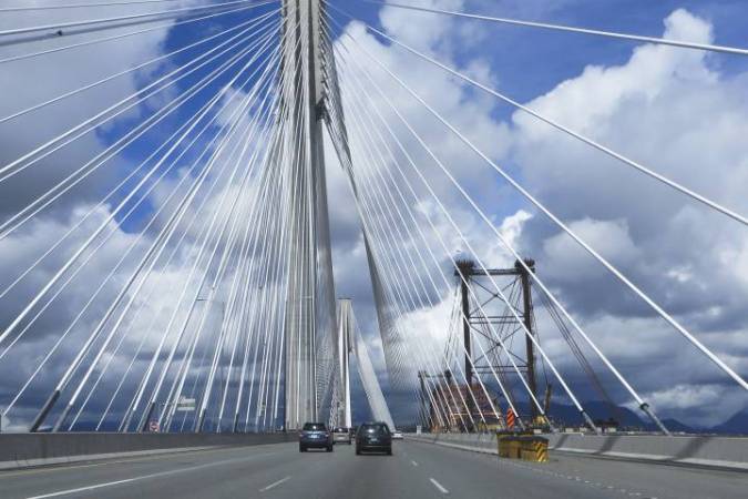 Port-Mann-Bridge